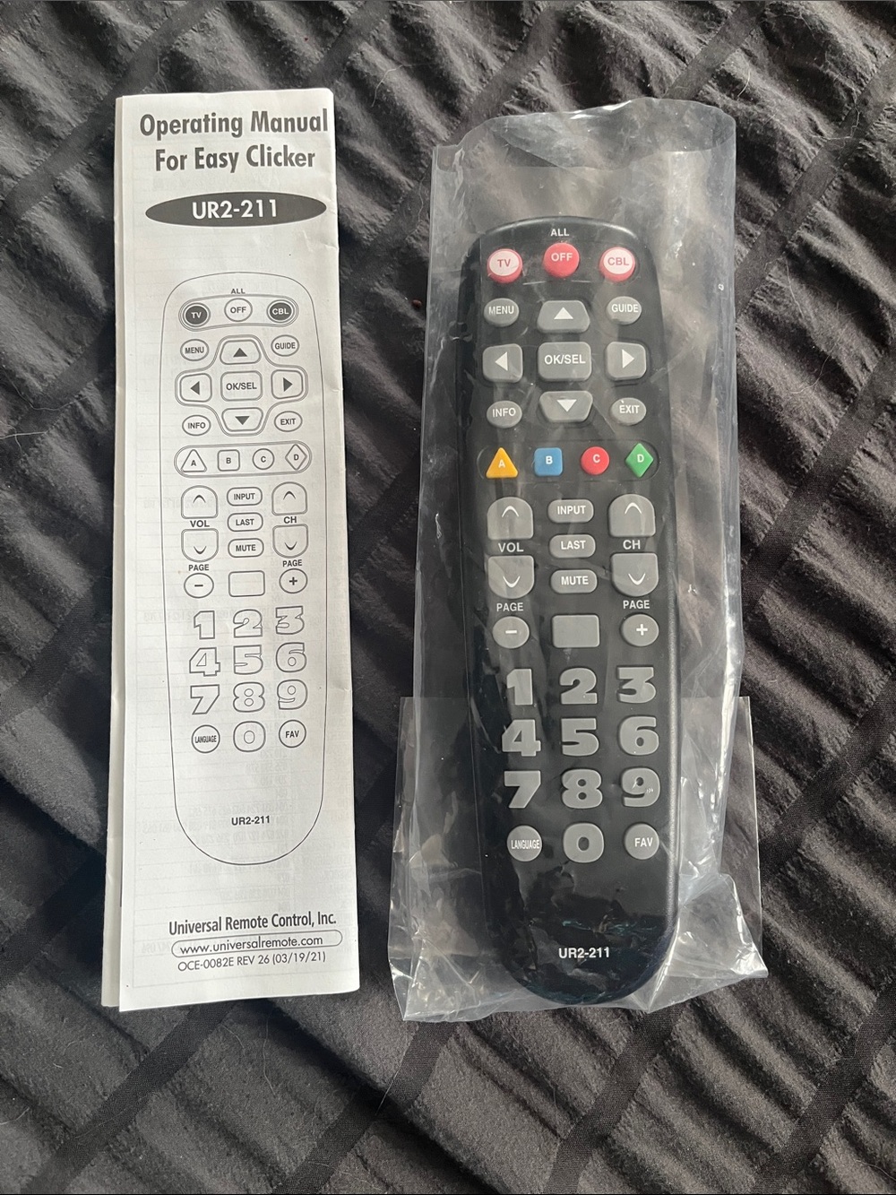 Universal Remote Control UR2-211 - Black